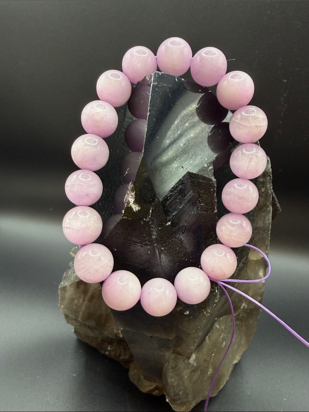 Kunzite beaded bracelet